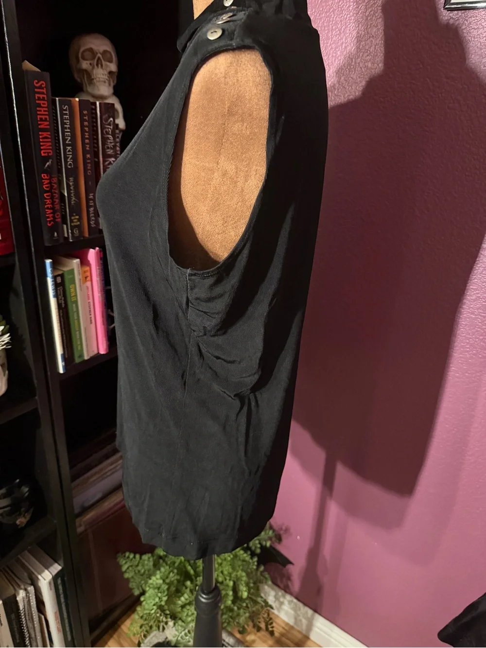 Black 1/2 Turtleneck Button-Shoulder Chicos Travelers stretchy sleeveless
